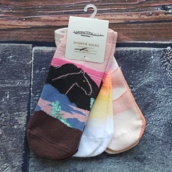 American Eagle Outfitters Accessories - SALE!!!🔥🔥🦅American Eagle 3PK Shortie Socks 🦅